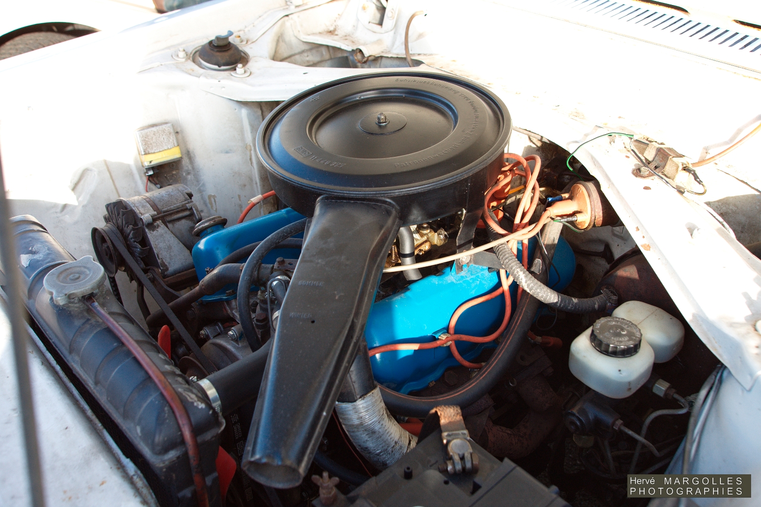 Ford Taunus 20M-05.jpg